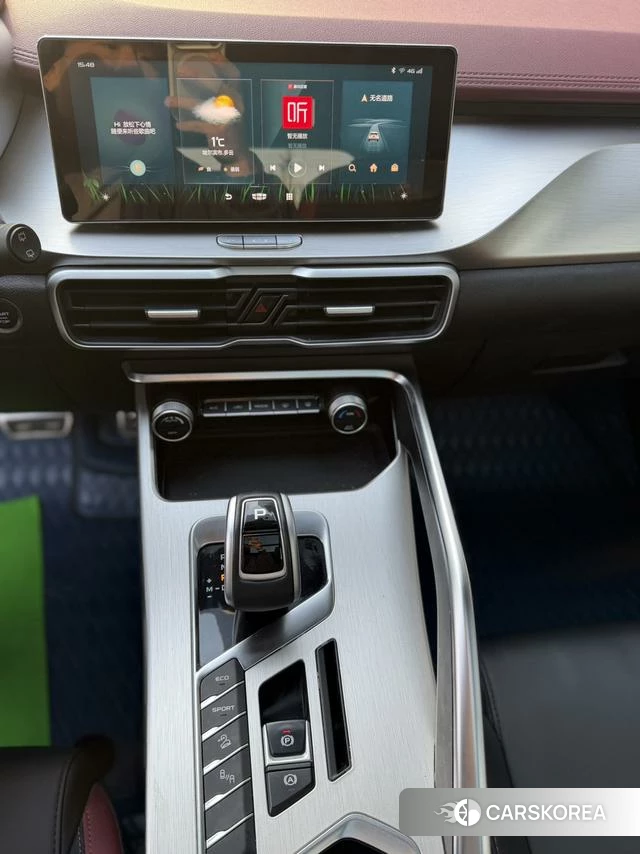 Geely Automobile Binyue 2020 Белый из Китая, фото 3