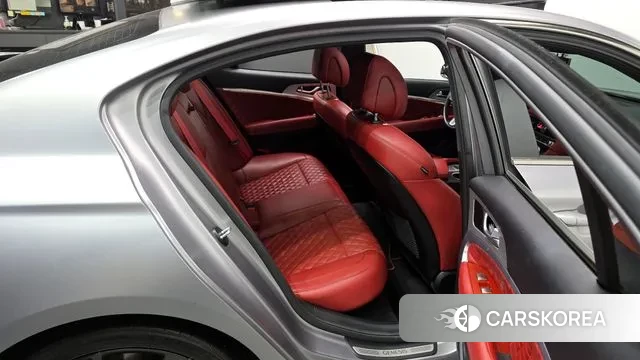 Genesis The New G70 2022 Серебряный из Кореи, фото 3