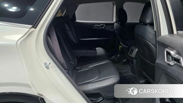 Kia Sportage 5th Generation Hybrid 2022 Белый из Кореи, фото 3