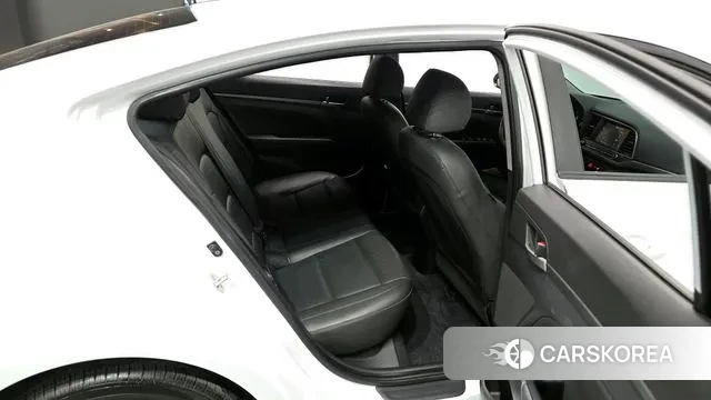 Hyundai Avante AD 2018 Белый из Кореи, фото 3