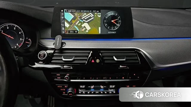 BMW 5 Series (G30) 2018 Серый из Кореи, фото 3