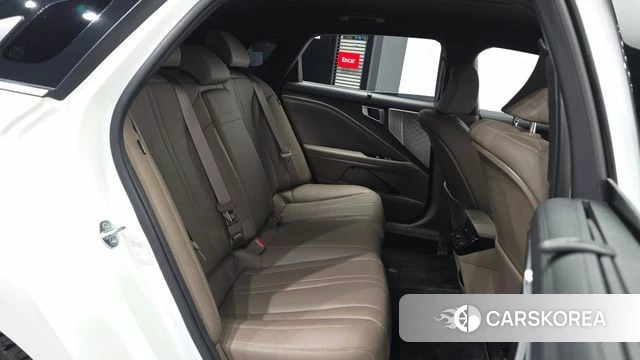 Kia K8 2023 Белый из Кореи, фото 3