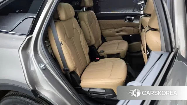 Kia The New Sorento 4th Generation 2024 Серебристо-серый из Кореи, фото 3