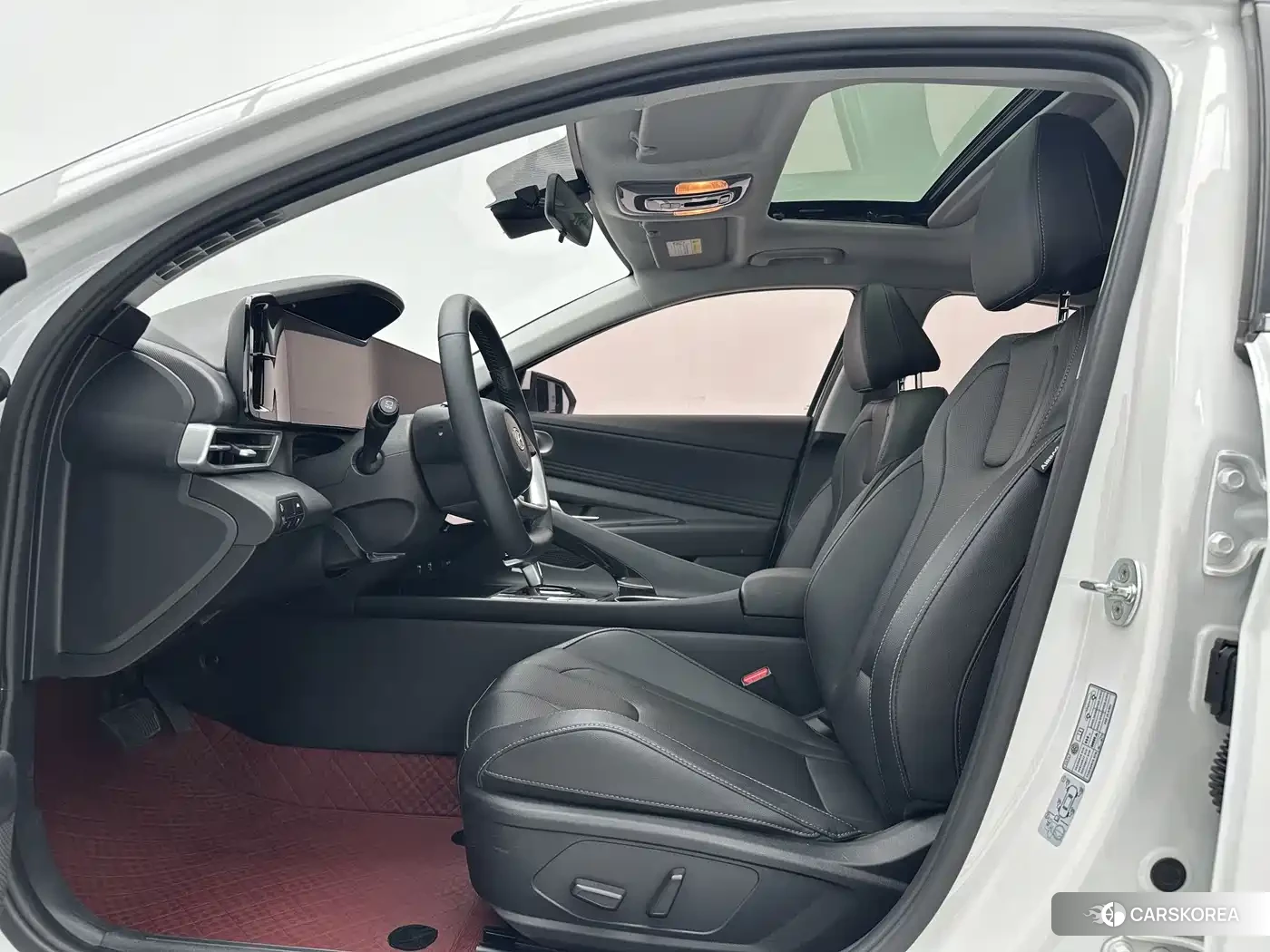 Hyundai Elantra 2023 Белый из Китая, фото 3