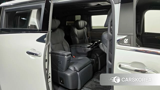 Toyota Alphard 4th Generation 2025 Белый из Кореи, фото 3