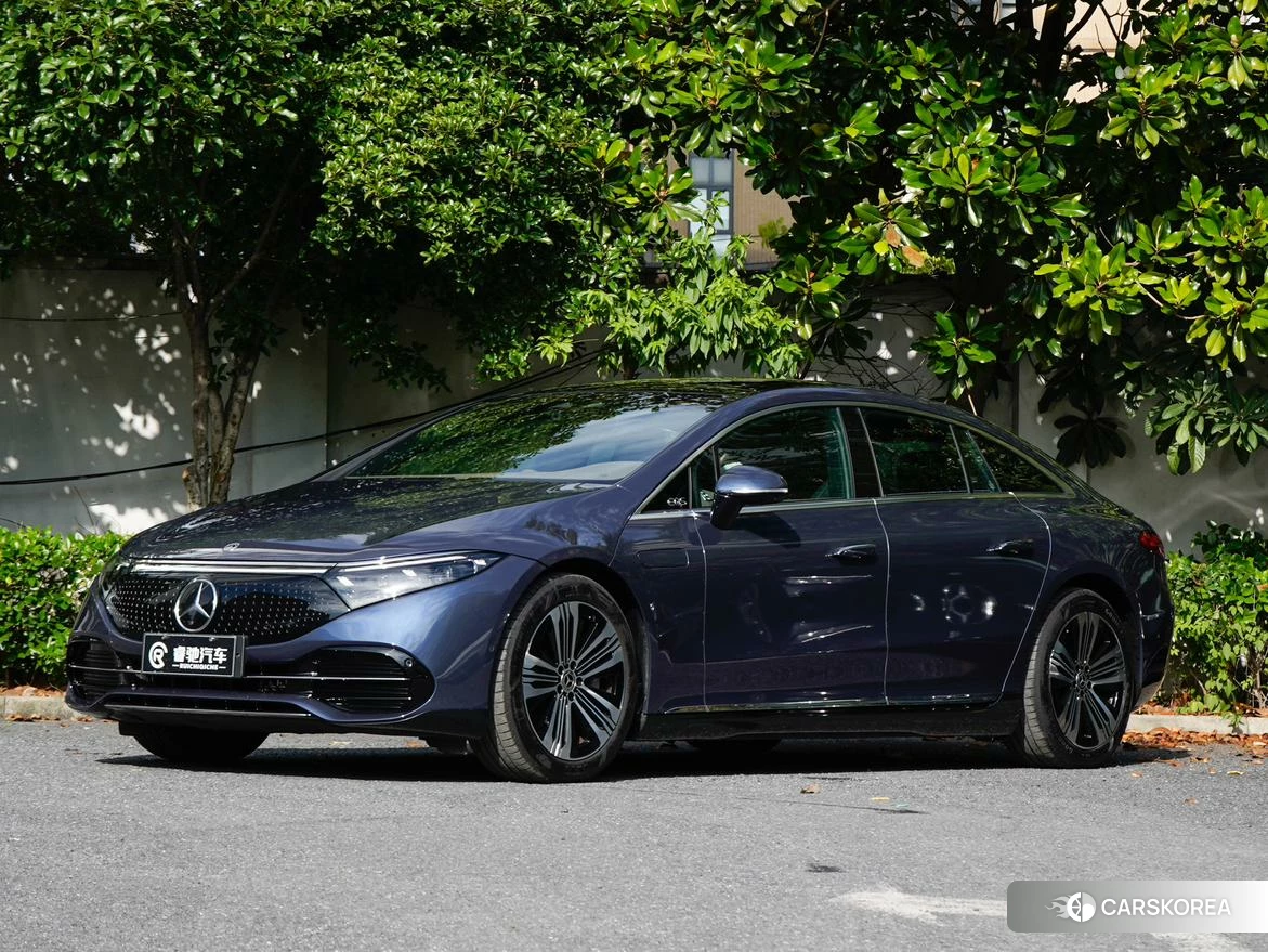 Mercedes-Benz EQS 2023 Синий из Китая, фото 3