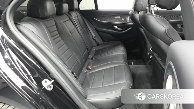 Mercedes-Benz E-Class W213 2022 Черный из Кореи, фото 3