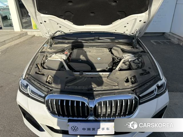 BMW 5 series 2022 Белый из Китая, фото 3
