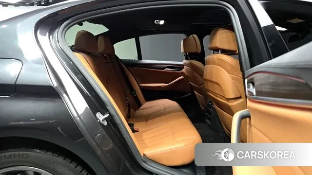 BMW 5 Series (G30) 2020 Серый из Кореи, фото 3