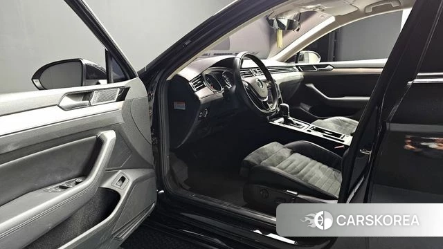 Volkswagen Passat GT (B8) 2018 Черный из Кореи, фото 3