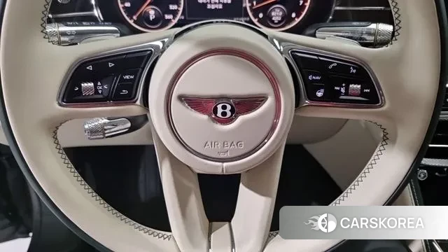 Bentley Flying Spur 3rd Generation 2024 Темно-зеленый из Кореи, фото 3