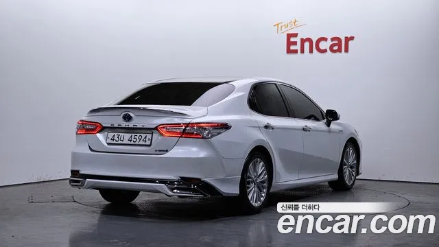 Toyota Camry (XV70) 2018 Белый из Кореи, фото 3