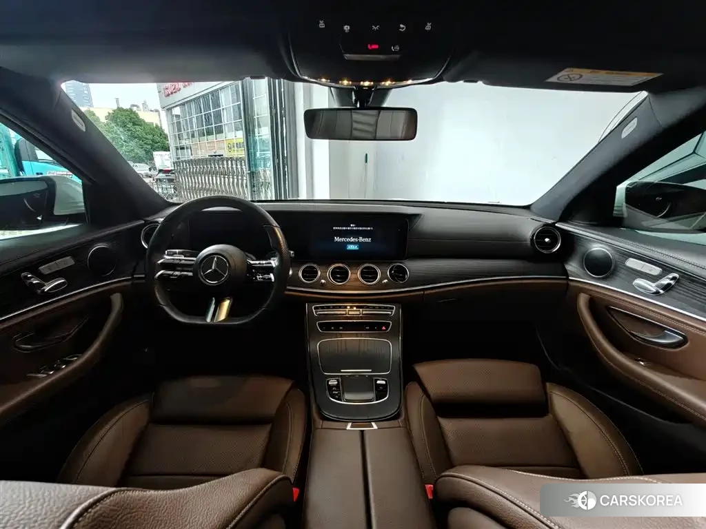 Mercedes-Benz E-Class 2022 Белый из Китая, фото 3