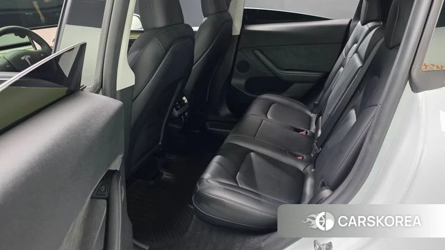 Tesla Model Y 2024 Белый из Кореи, фото 3