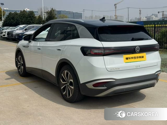 Volkswagen ID.4 X 2022 Белый из Китая, фото 3