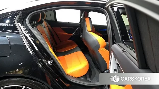 BMW M5 (G90) 2025 Черный из Кореи, фото 3