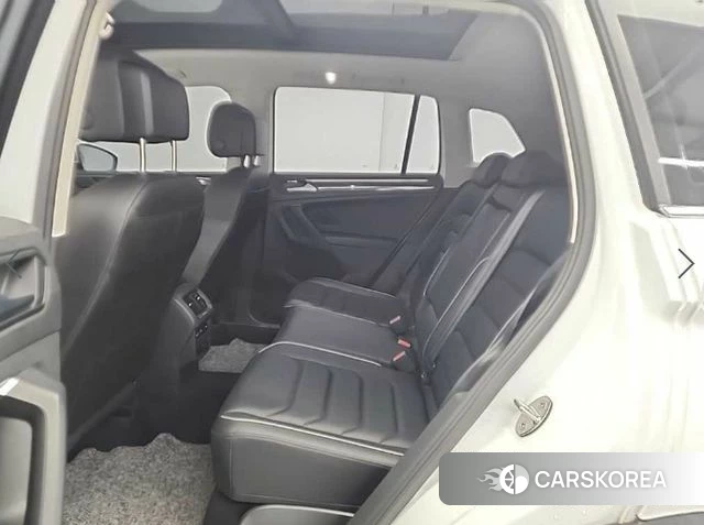 Volkswagen Tiguan second Generation 2022 Белый из Кореи, фото 3