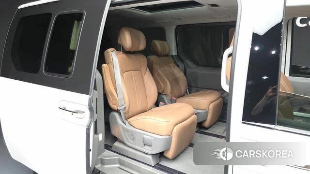 Hyundai The New Staria 2025 Белый из Кореи, фото 3