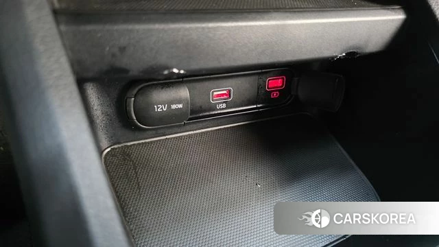 Kia The New K3 2nd generation 2022 Белый из Кореи, фото 3