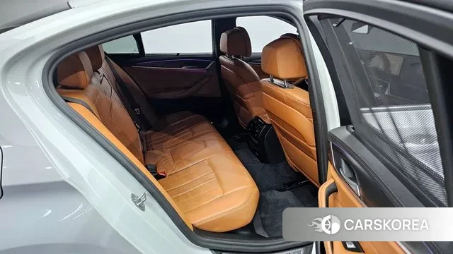 BMW 5 Series (G30) 2022 Белый из Кореи, фото 3