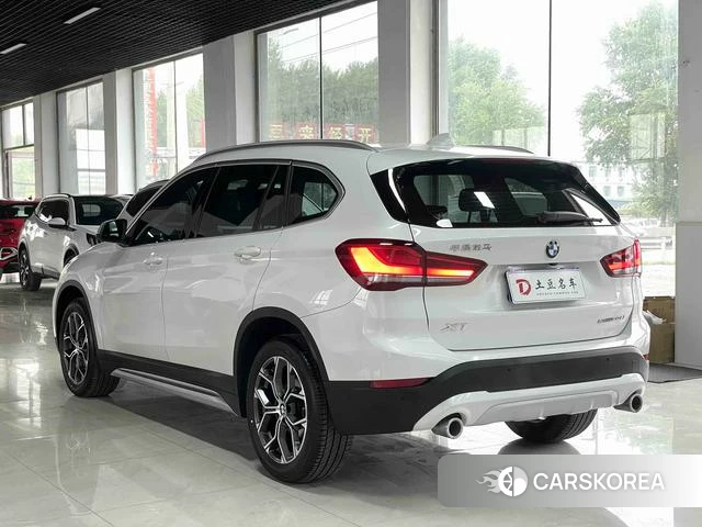 BMW X1 2021 Белый из Китая, фото 3
