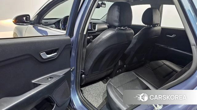 Kia Stonic 2019 Синий из Кореи, фото 3