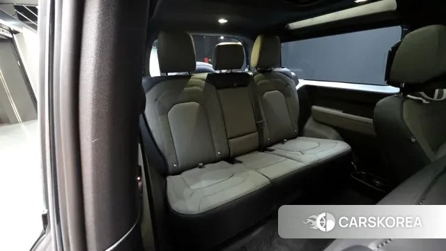 Land Rover Defender (L663) 2024 Черный из Кореи, фото 3