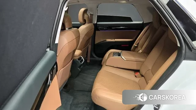 Hyundai Grandeur Hybrid (GN7) 2023 Белый из Кореи, фото 3