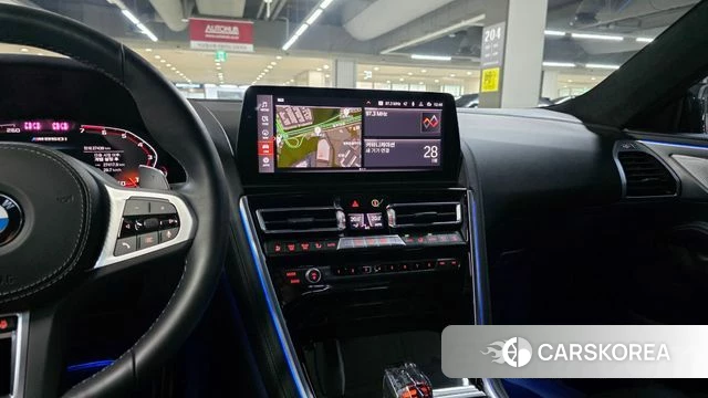 BMW 8 Series (G15) 2023 Серебристо-серый из Кореи, фото 3