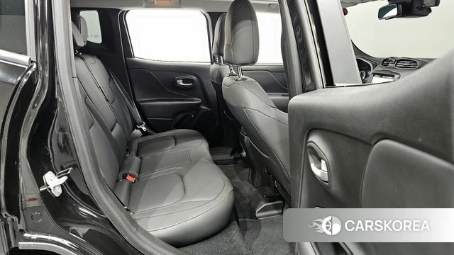 Jeep Renegade 2023 Черный из Кореи, фото 3