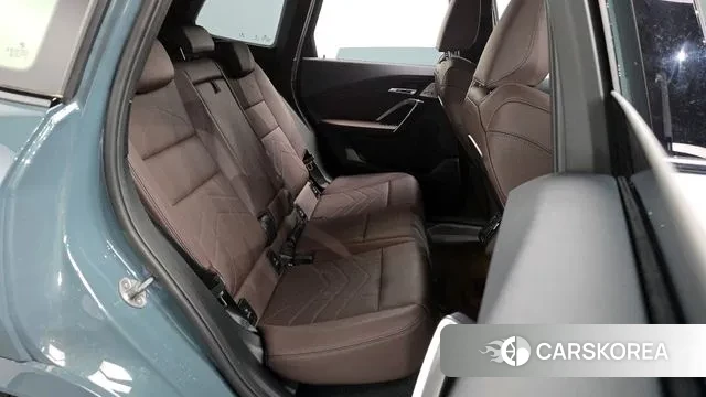 BMW iX1 (U11) 2023 Небесно-голубой из Кореи, фото 3