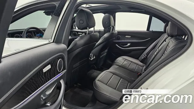 Mercedes-Benz E-Class W213 2023 Белый из Кореи, фото 3