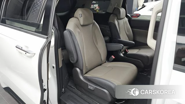 Kia The New Carnival 4th Generation 2025 Белый из Кореи, фото 3
