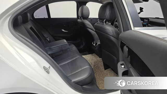 Mercedes-Benz C-Class W205 2020 Белый из Кореи, фото 3
