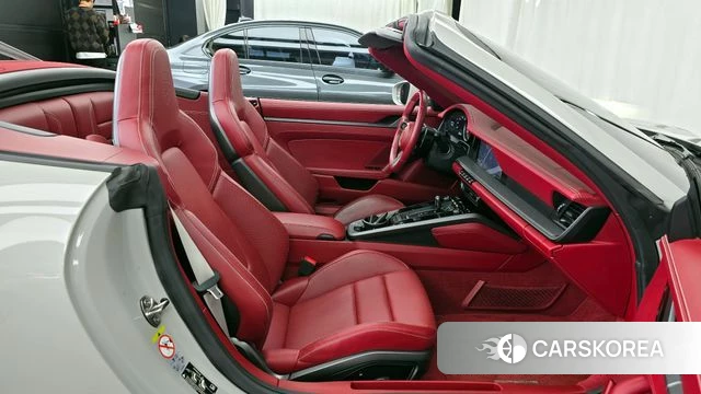 Porsche 911(992) 2020 Серебристо-серый из Кореи, фото 3