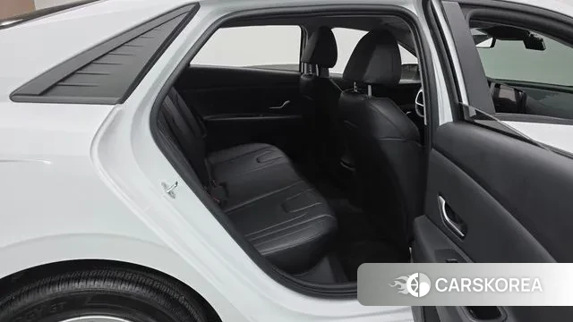 Hyundai Avante (CN7) 2022 Белый из Кореи, фото 3