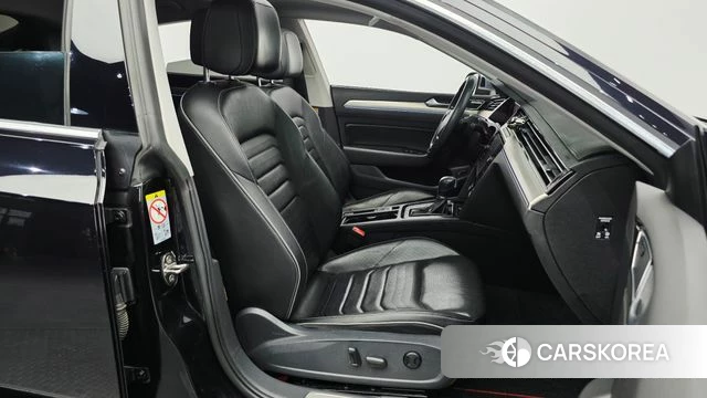 Volkswagen Arteon 2019 Черный из Кореи, фото 3