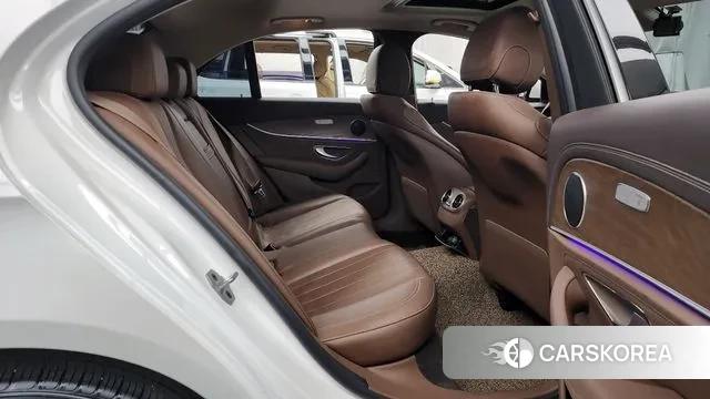 Mercedes-Benz E-Class W213 2019 Белый из Кореи, фото 3