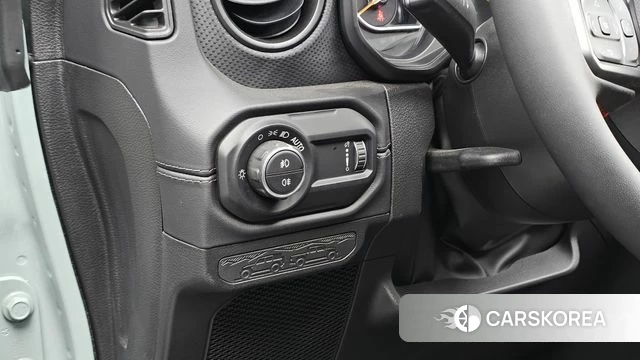 Jeep Wrangler (JL) 2024 Цвет галактики из Кореи, фото 3