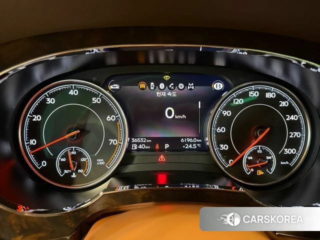Bentley Bentayga 2018 Черный из Кореи, фото 3