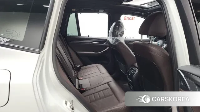 BMW X3 (G01) 2022 Белый из Кореи, фото 3