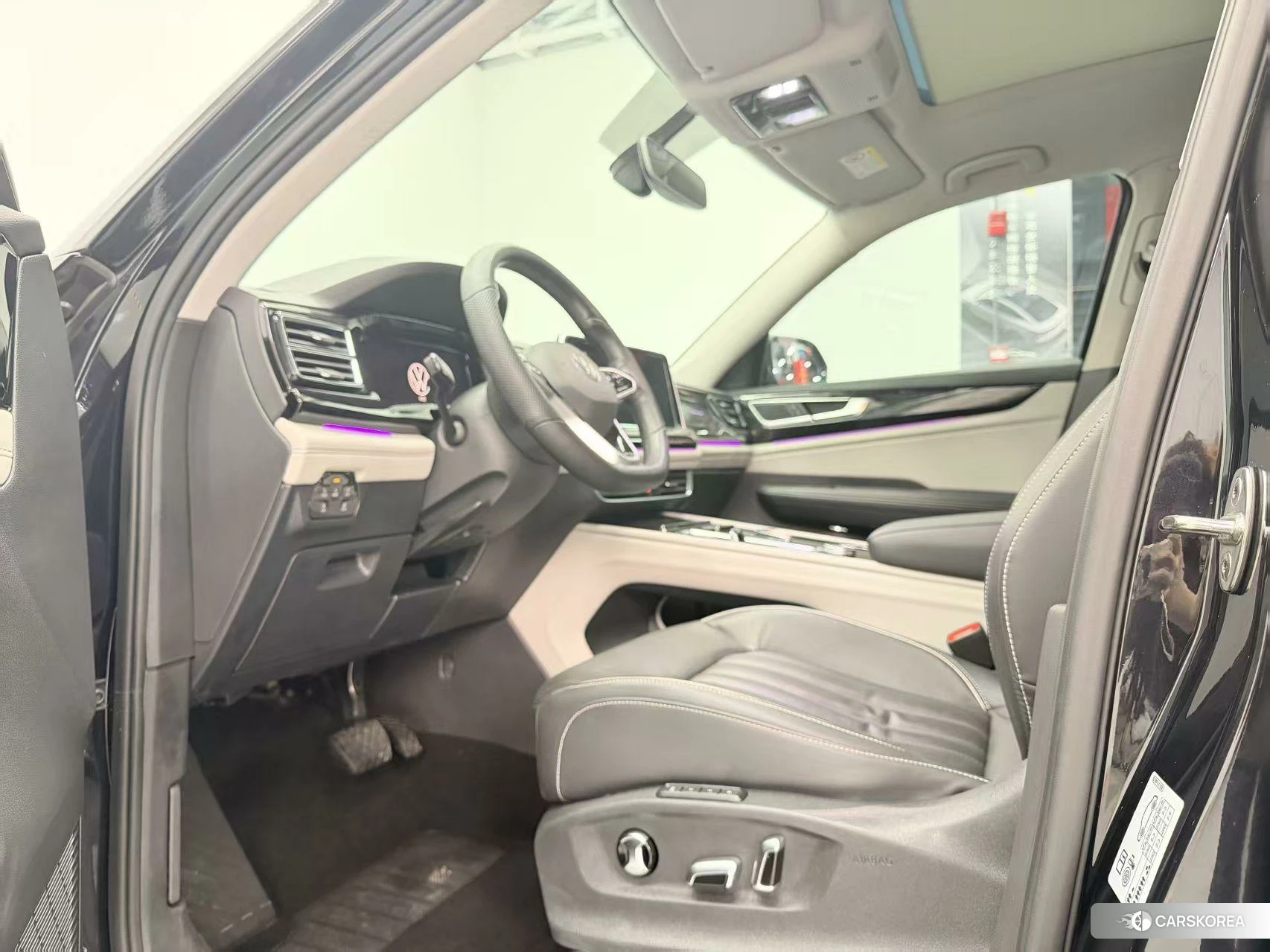 Volkswagen Tourang 2021 Черный из Китая, фото 3