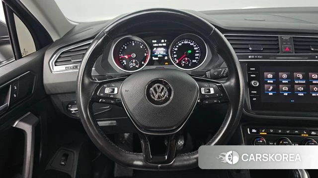 Volkswagen Tiguan second Generation 2018 Серый из Кореи, фото 3