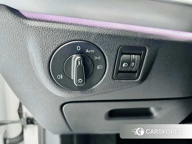 Volkswagen Lavida 2023 Белый из Китая, фото 3