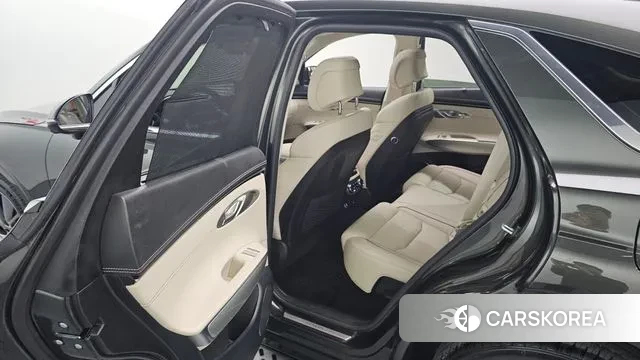 Genesis GV70 2023 Светло-зеленый из Кореи, фото 3