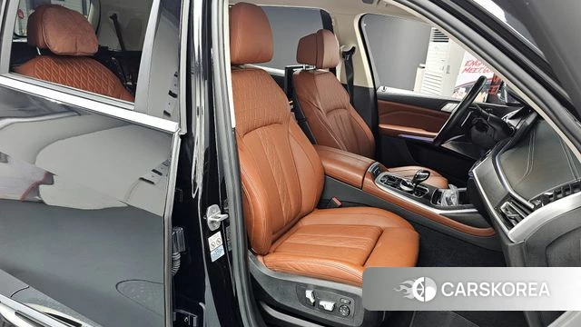 BMW X7 (G07) 2022 Черный из Кореи, фото 3