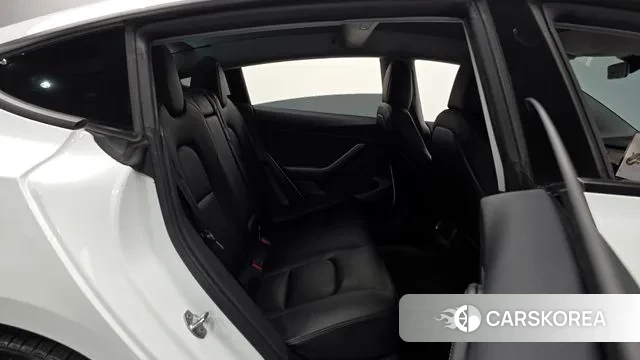 Tesla Model 3 2021 Белый из Кореи, фото 3