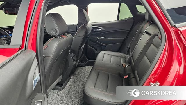 Chevrolet (GM Daewoo) Trax Crossover 2026 Красный из Кореи, фото 3