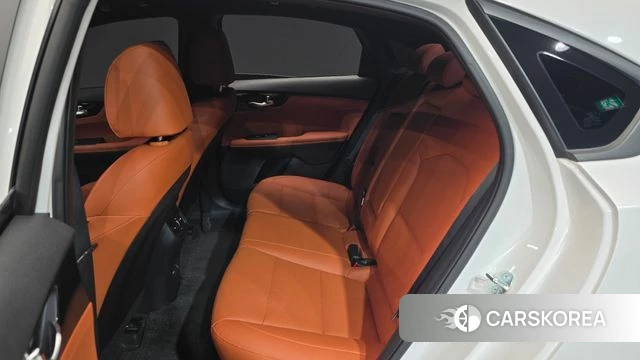 Kia The New K3 2nd generation 2023 Белый из Кореи, фото 3