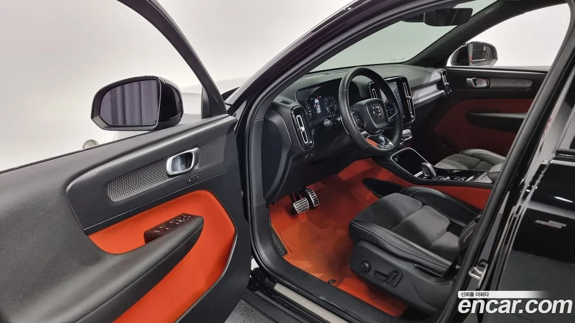 Volvo XC40 2018 Черный из Кореи, фото 3